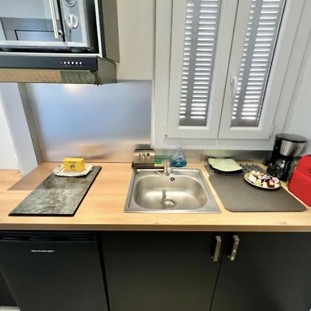 Small Ac & Clim - Near Center Apartman *